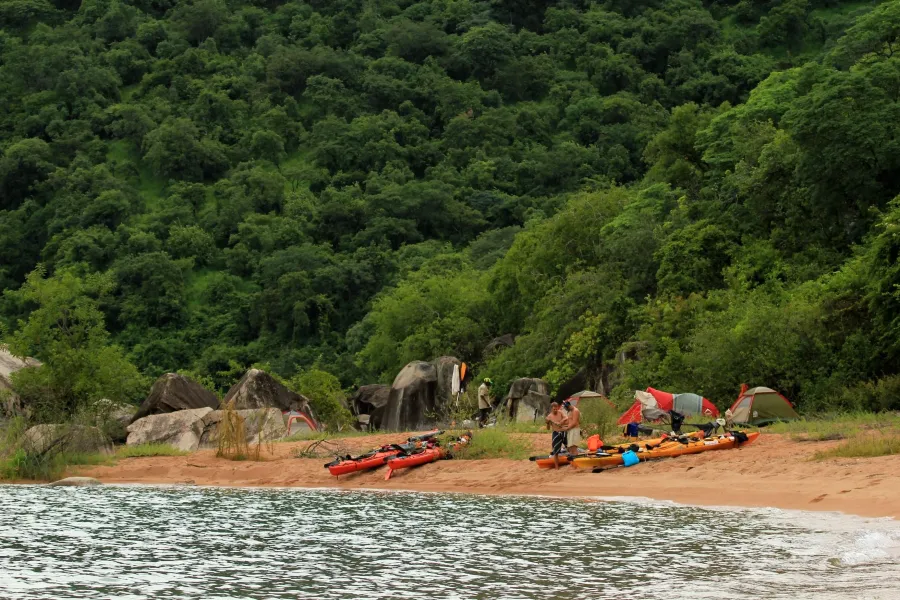 MAHALE MOUNTAINS NATIONAL PARK 